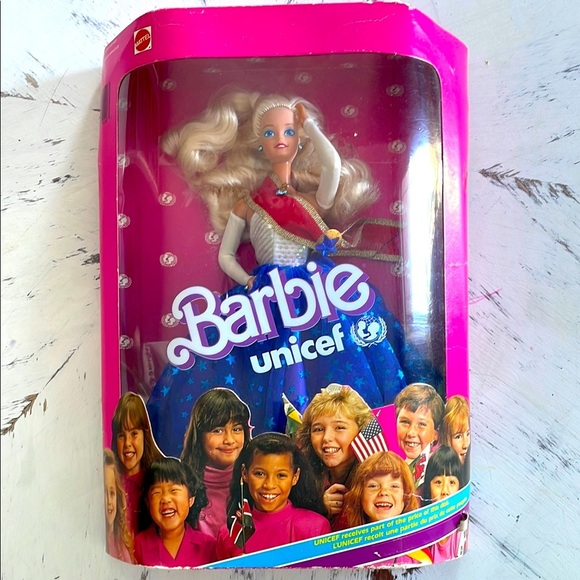 1989 UNICEF Barbie NEW in Box - Picture 1 of 8